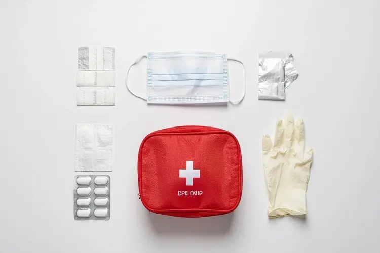 5 Essential Items for Industrial First Aid Kits in WA