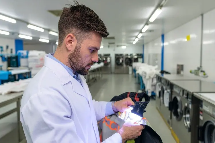 How Professional Laundry Maintains FR Clothing Safety